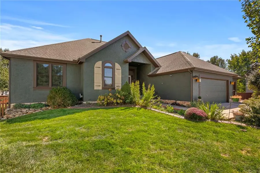 15107 W 154th Terrace, Olathe, KS 66062 - #2