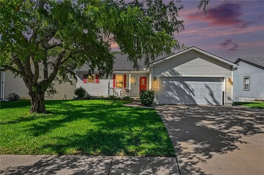 5003 University Avenue, Saint Joseph, MO 64503 - #2