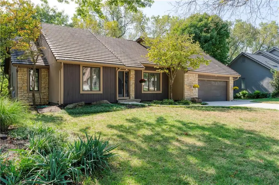 11269 Hadley Street, Overland Park, KS 66210 - #3
