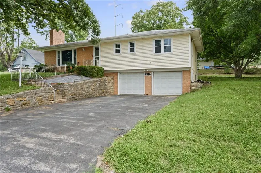 6526 Garfield Drive, Kansas City, KS 66102 - #2