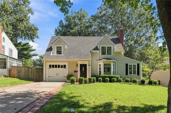 5545 Canterbury Road, Fairway, KS 66205
