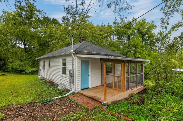 6813 Manchester Avenue, Kansas City, MO 64133