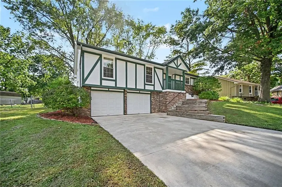 1507 Baker Street, Liberty, MO 64068 - #2
