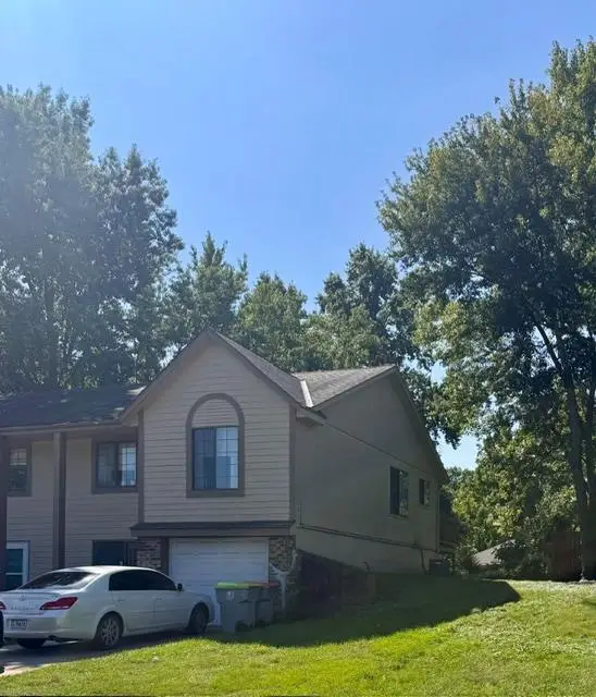 313-315 NW Gibson Road, Lees Summit, MO 64063 - #2