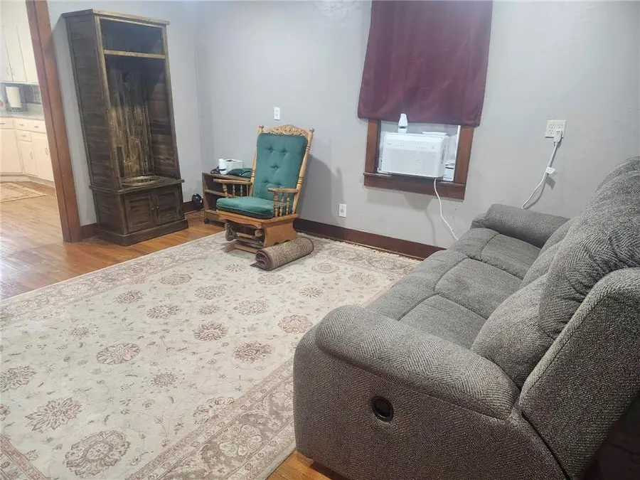 206 Pine Street, Ridgeway, MO 64481 - #2