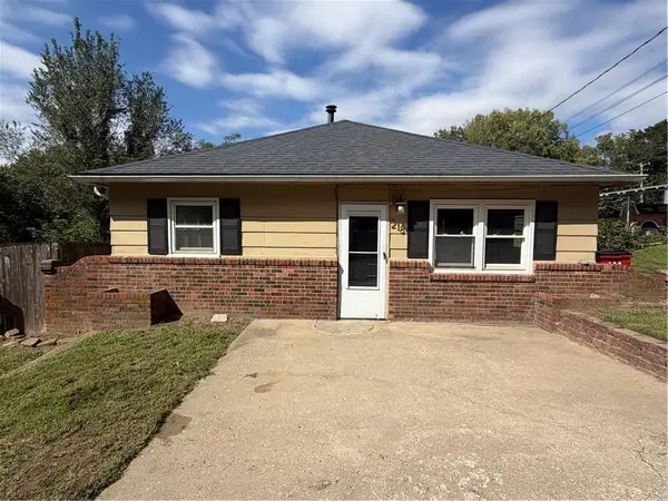 218 Highland Avenue, Lexington, MO 64067