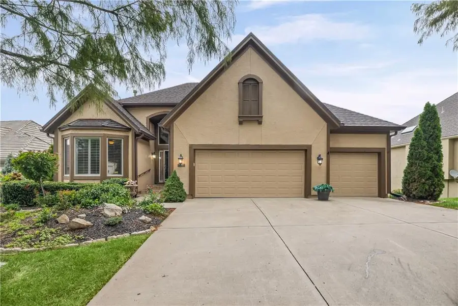 20306 W 99th Terrace, Lenexa, KS 66220 - #2