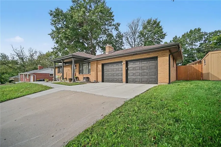 6738 N Madison Avenue, Kansas City, MO 64118 - #3