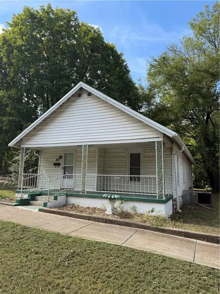 124 S Barbee Street, Fort Scott, KS 66701 - #2