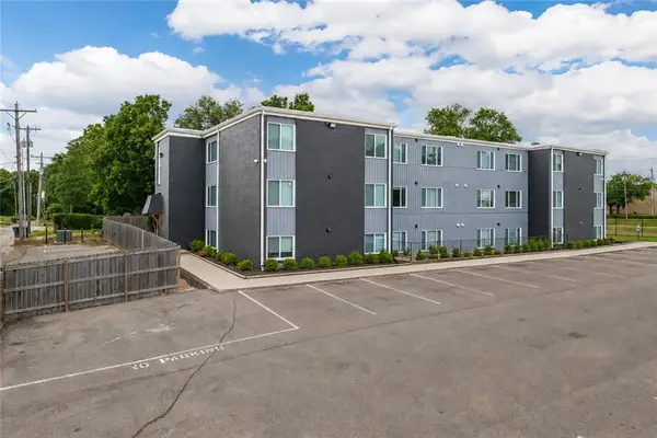 1306 SW Harrison Street, Topeka, KS 66612