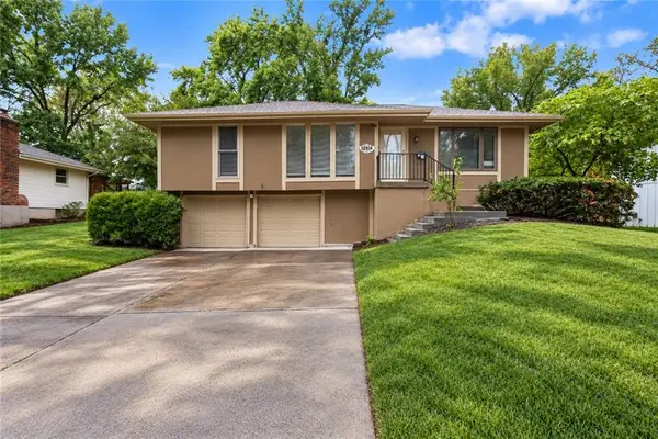 12816 Winchester Avenue, Grandview, MO 64030