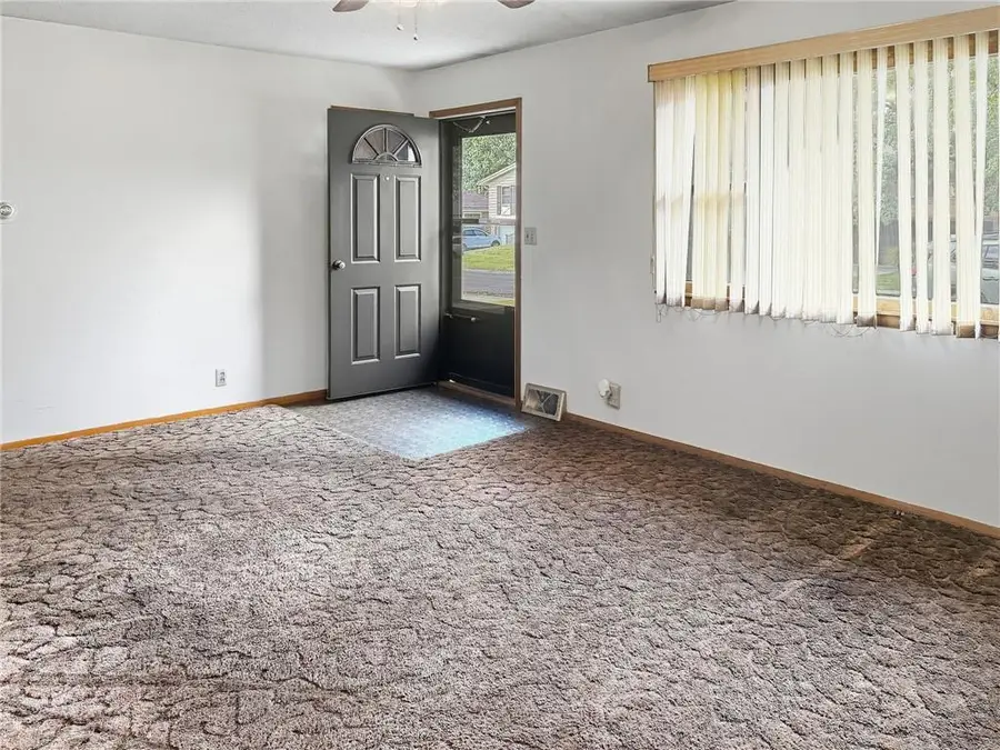 1717 Fairchild Street, Chillicothe, MO 64601 - #2