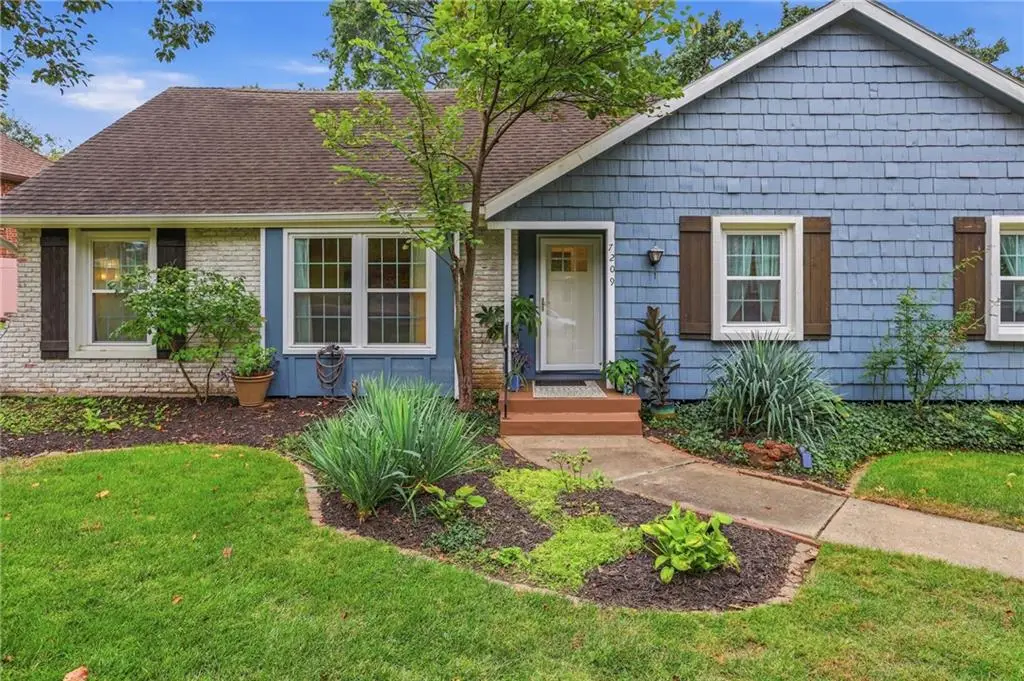 7209 W 54th Street, Overland Park, KS 66202 - #1