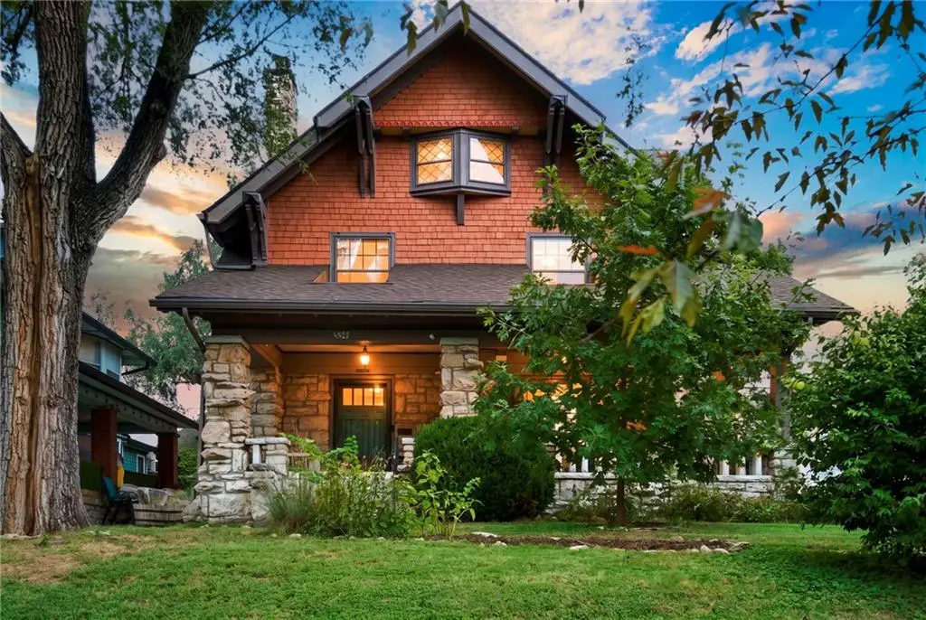 3341 Campbell Street, Kansas City, MO 64109 - #1