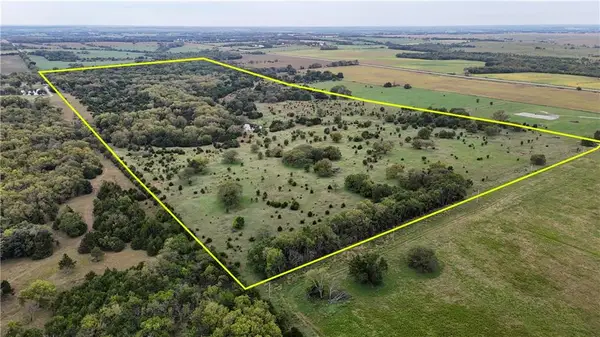 22102 75 Highway, Lyndon, KS 66451