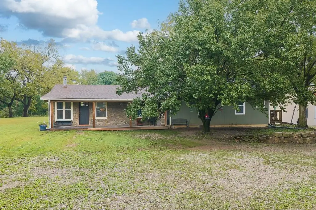 26169 Dehoff Drive, Tonganoxie, KS 66086 - #1