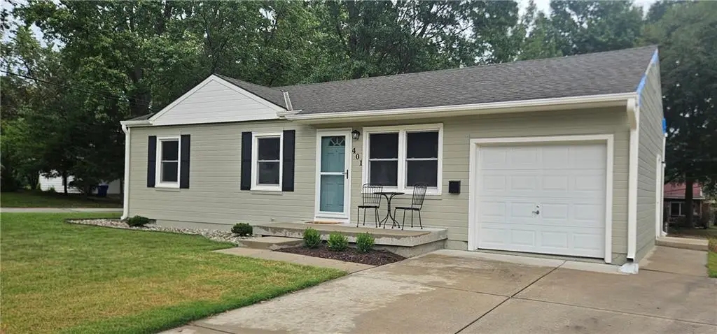 401 SW Madison Street, Lees Summit, MO 64063 - #1