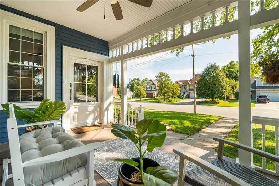2406 Brooklyn Avenue, Kansas City, MO 64127 - #3