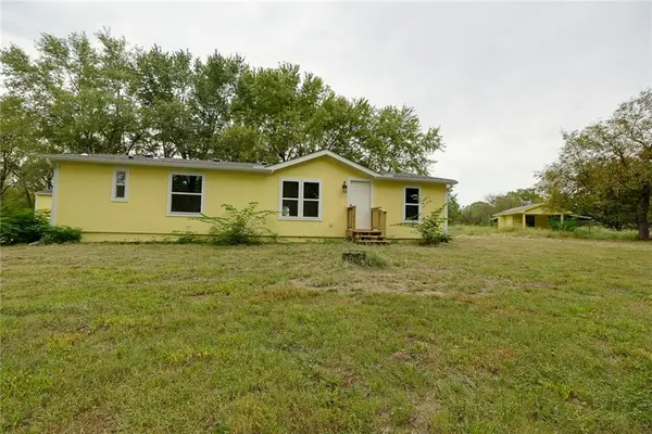 321 NW 1551st Road, Holden, MO 64040