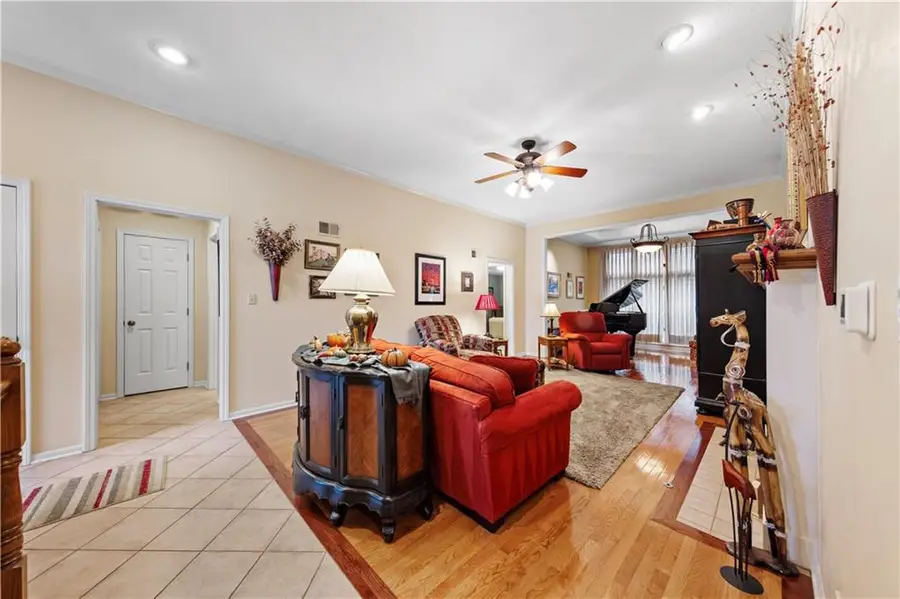5253 W 121st Street, Overland Park, KS 66209 - #3