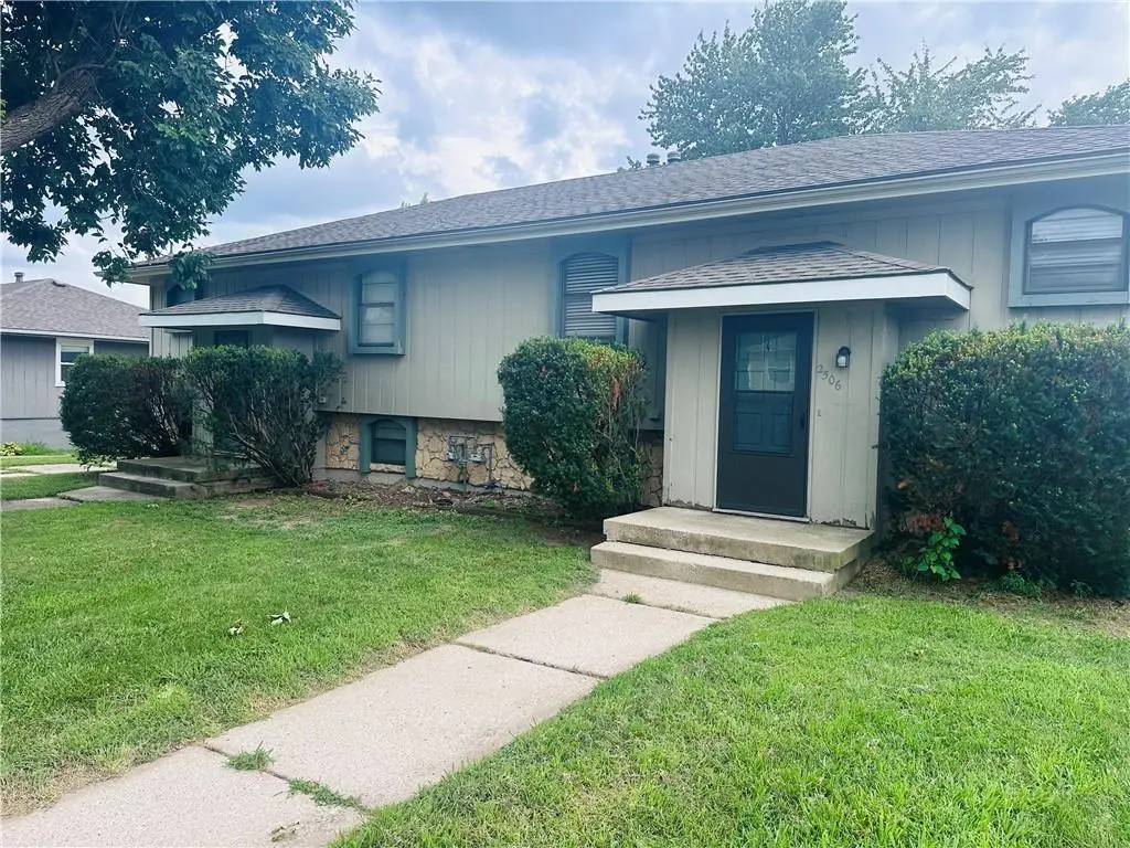 2504 SW Jackson Street, Blue Springs, MO 64015 - #1