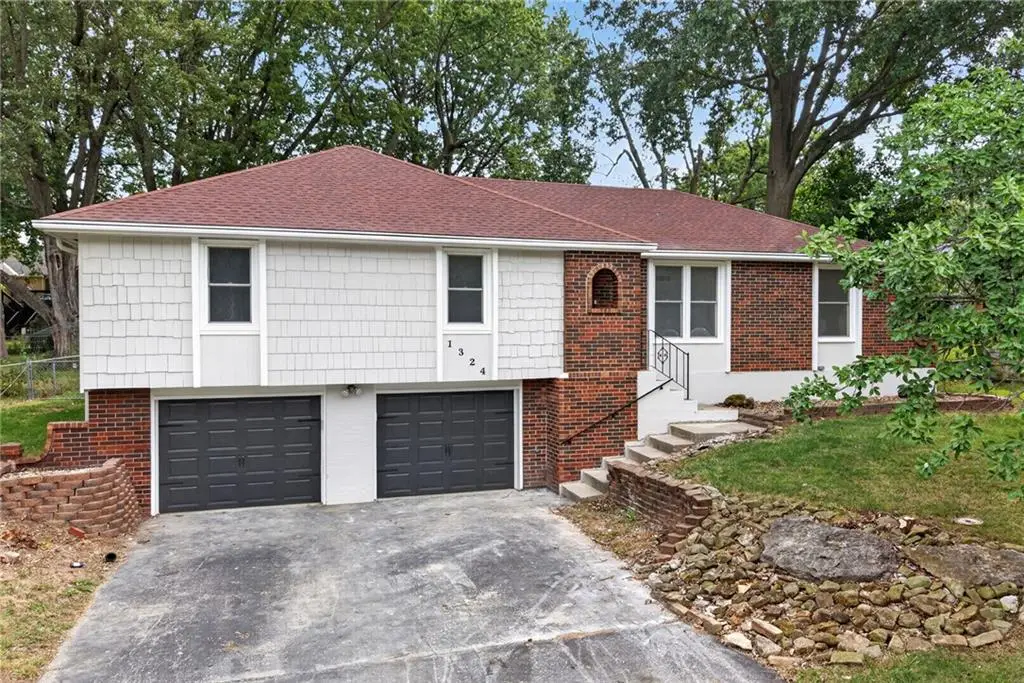 1324 SW 20th Street, Blue Springs, MO 64015 - #1