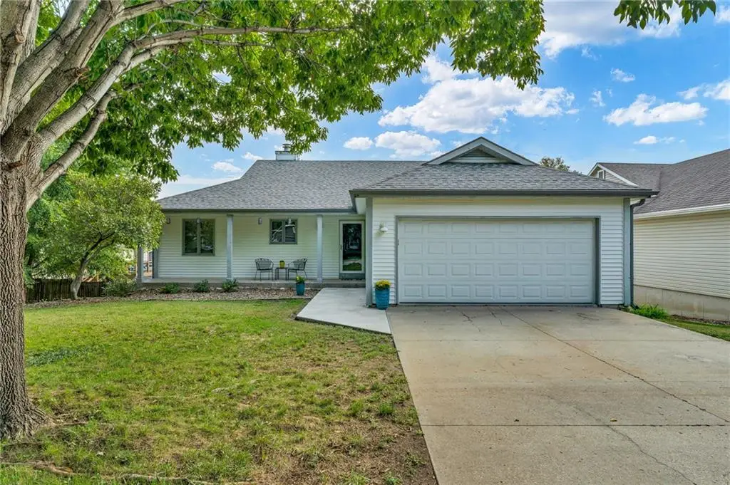 206 Tumbleweed Drive, Lawrence, KS 66049 - #1