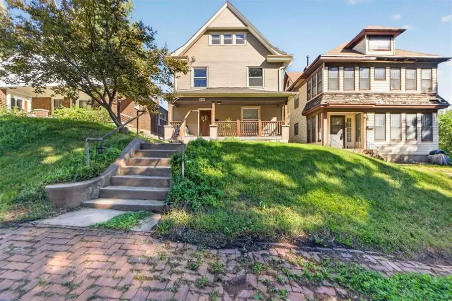 840 Barnett Avenue, Kansas City, KS 66101 - #2