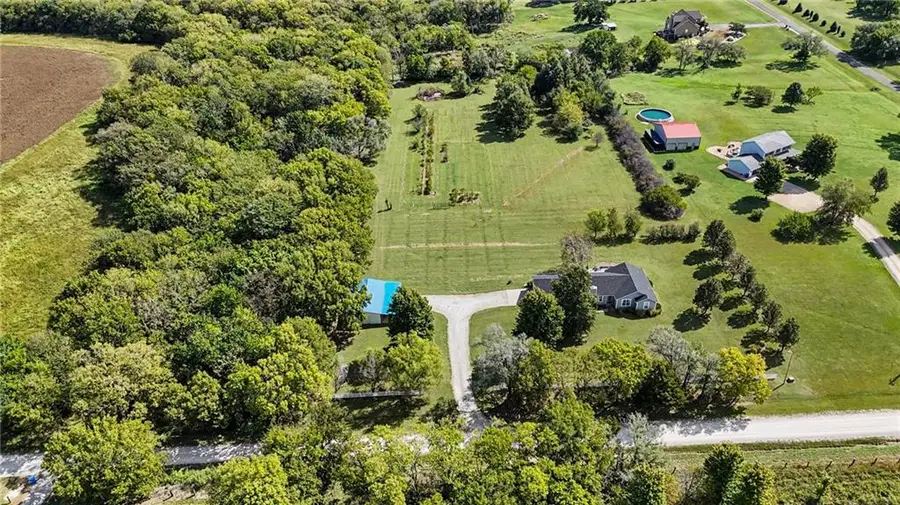 996 E 750 Road, Lawrence, KS 66047 - #2