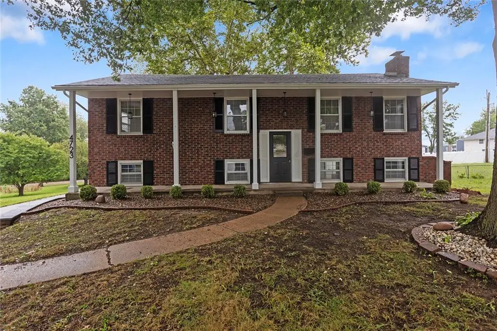 4723 E 138th Terrace, Grandview, MO 64030 - #1