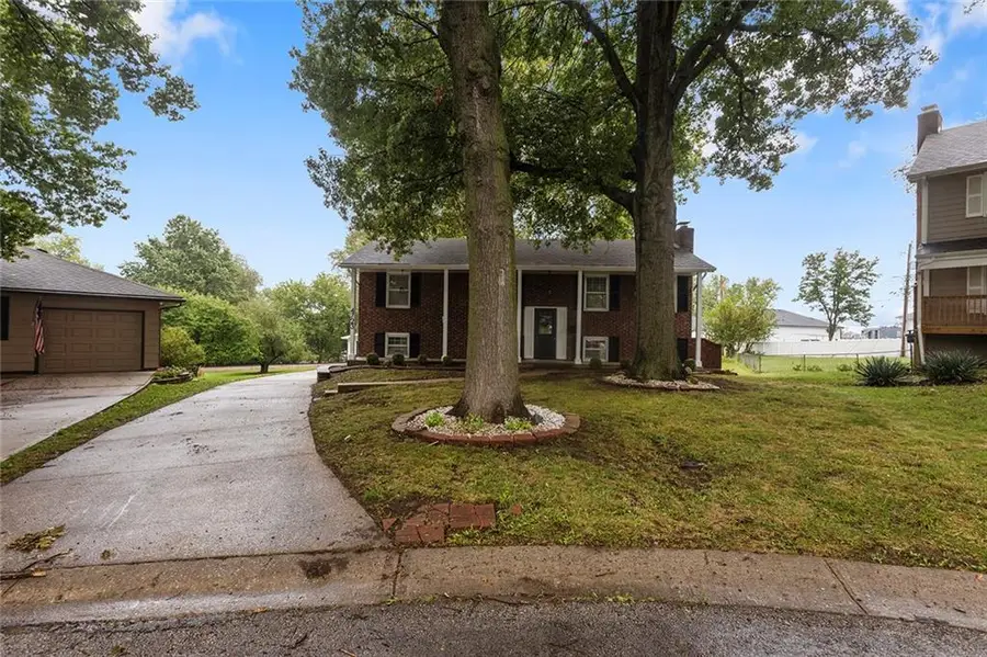 4723 E 138th Terrace, Grandview, MO 64030 - #3