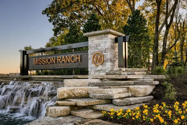 3953 W 158th Place, Overland Park, KS 66224