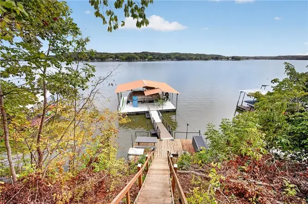 6 Aces Drive, Edwards, MO 65326