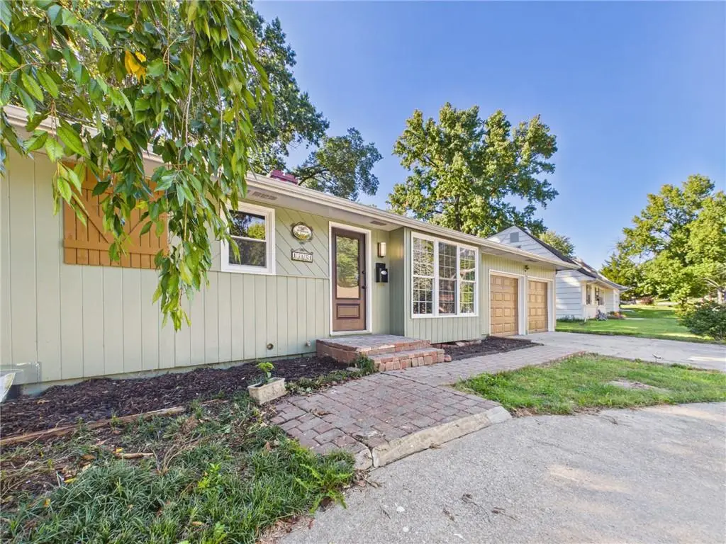 13624 Parker Avenue, Grandview, MO 64030 - #1