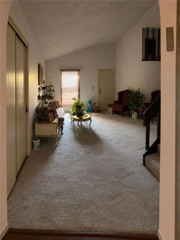 8408 Lane Place, Raytown, MO 64138 - #2