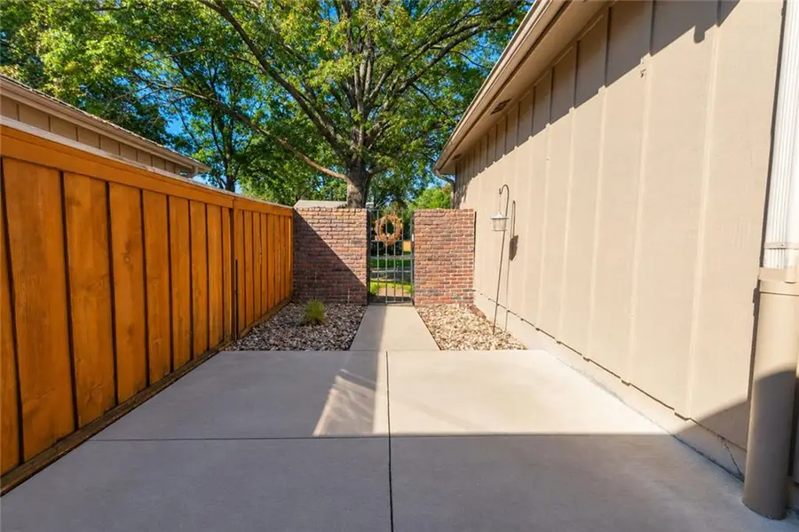 2214 Condolea Terrace, Leawood, KS 66209 - #3