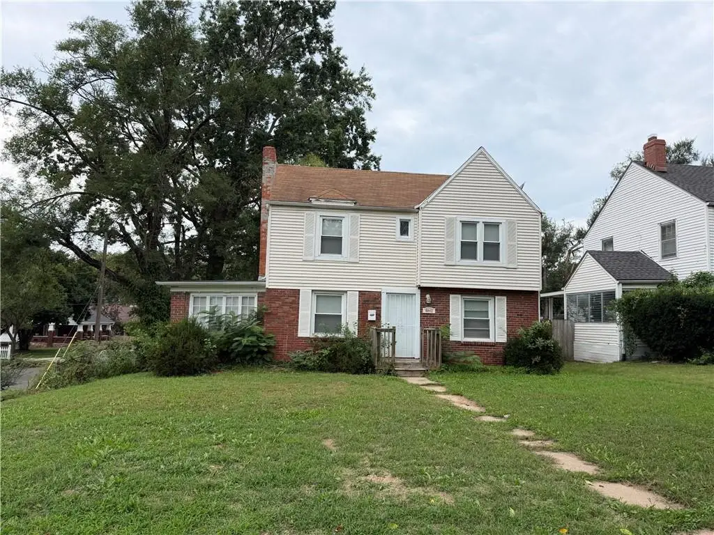 6042 Paseo Boulevard, Kansas City, MO 64110 - #1