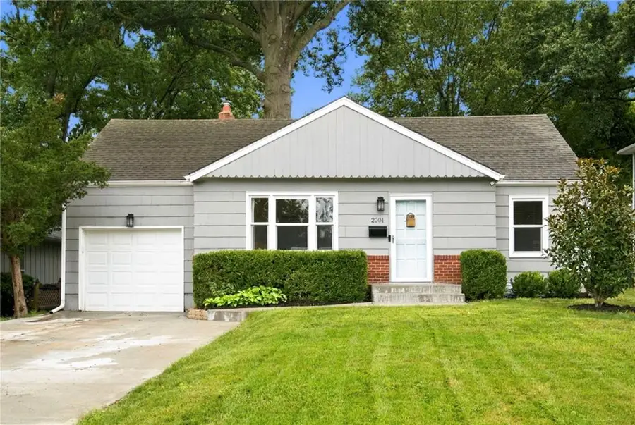 2001 W 73rd Street, Prairie Village, KS 66208 - #3