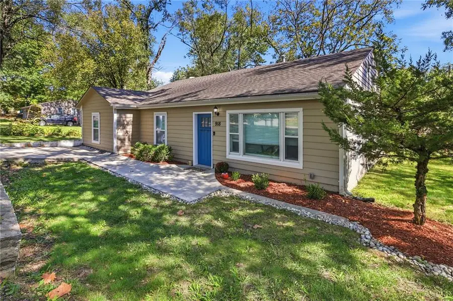 918 Pine Street, Eudora, KS 66025 - #3