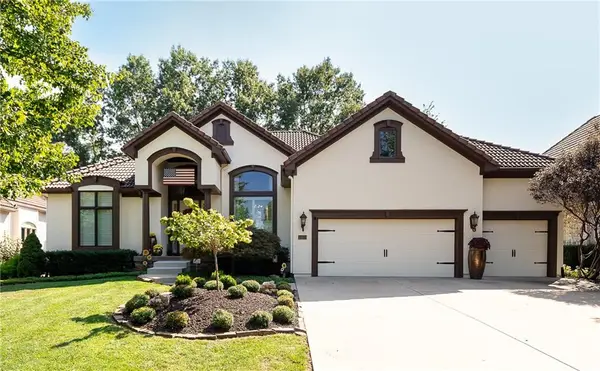 10603 W 145 Terrace, Overland Park, KS 66223