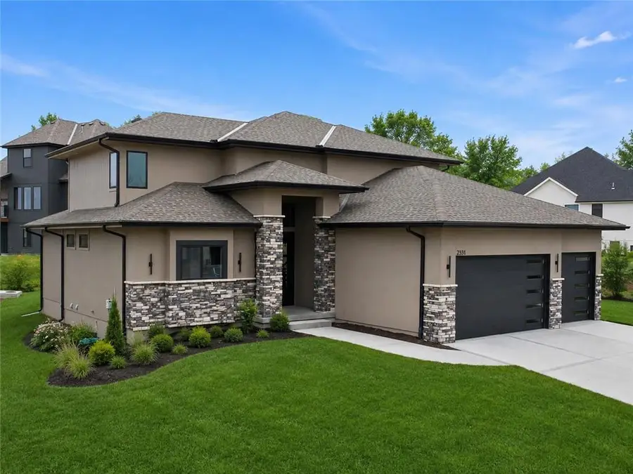 2531 NE Woodland Oak Circle, Lees Summit, MO 64086 - #3