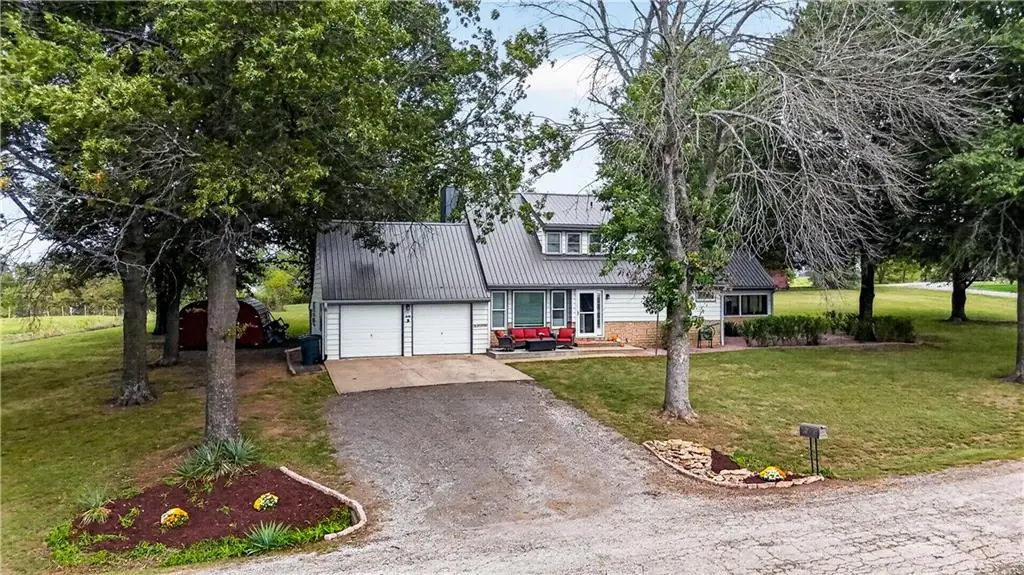 23900 W 289th Terrace, Paola, KS 66071 - #1