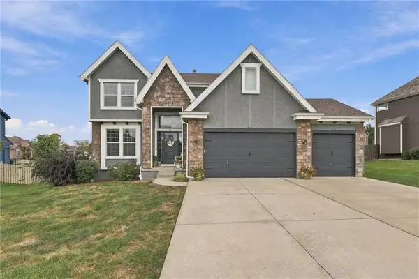 114 S Eastglen Drive, Raymore, MO 64083