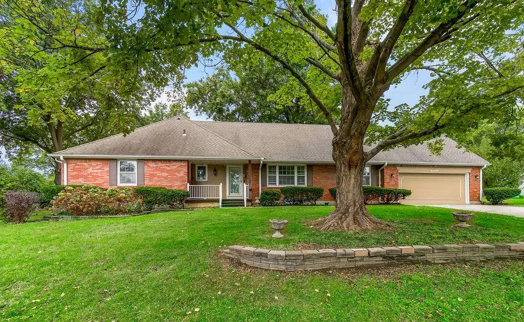 12107 Oak Ridge Road, Independence, MO 64052 - #1