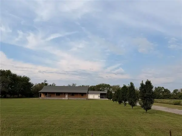 123 N 3 Highway, Girard, KS 66743