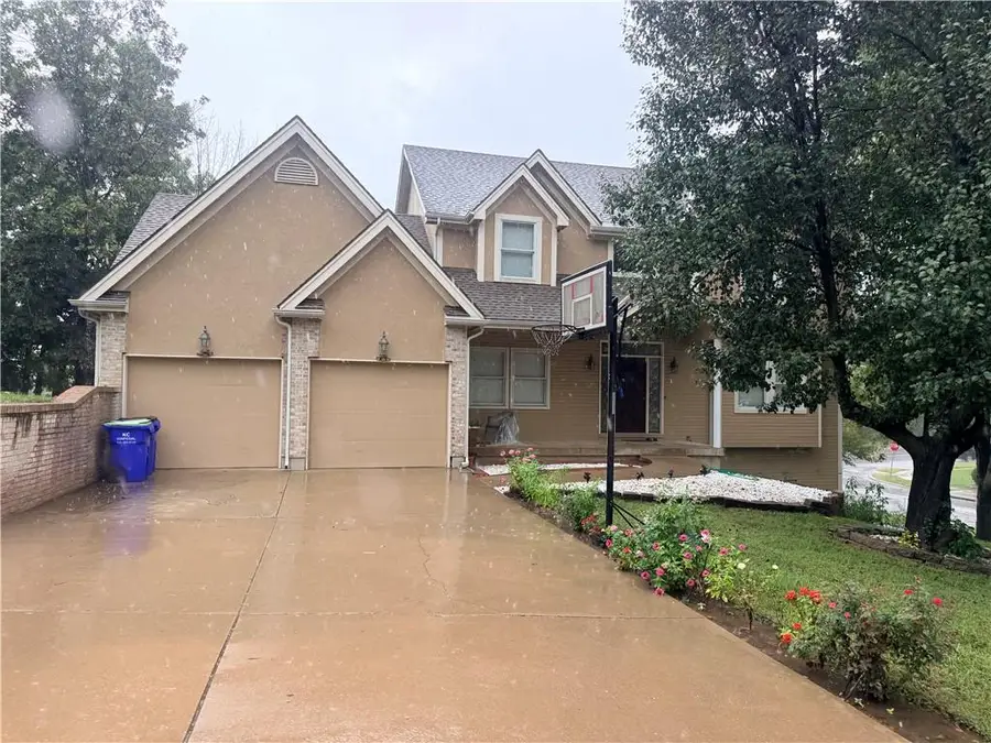 5904 Albervan Street, Shawnee, KS 66216 - #3