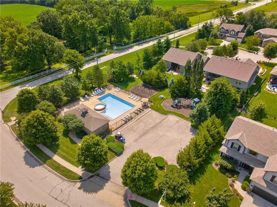 19329 Skyview Lane, Spring Hill, KS 66083 - #2