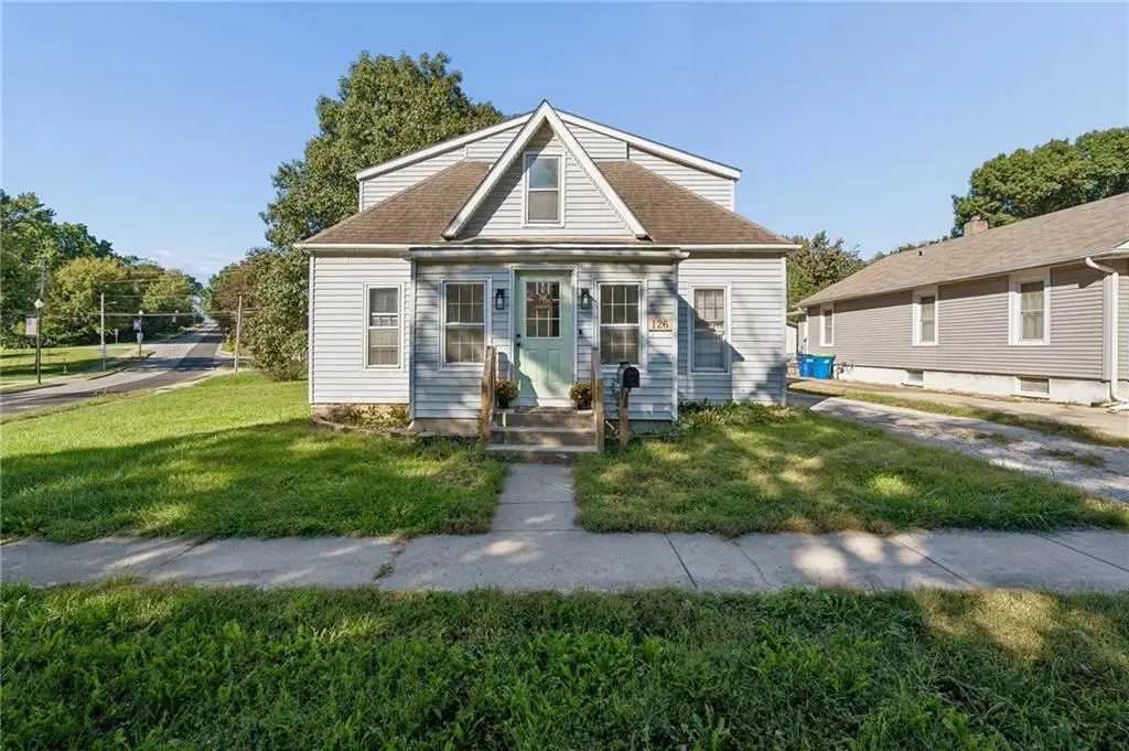126 S Fairview Avenue, Liberty, MO 64068 - #1