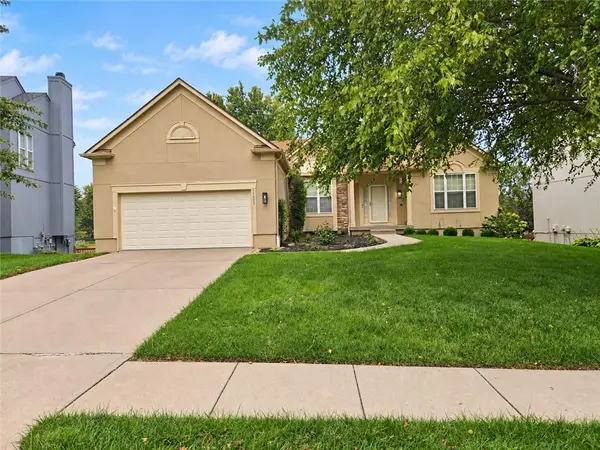 15593 S Blackfoot Street, Olathe, KS 66062