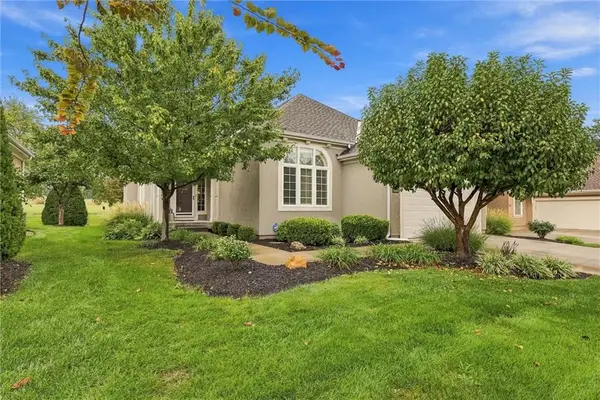 13946 W 116th Terrace, Olathe, KS 66062